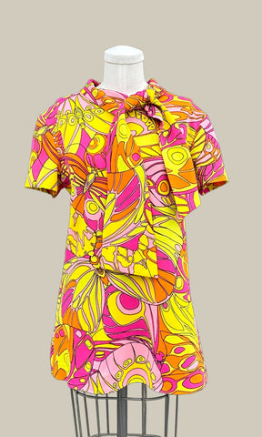 PSYCHEDELIC BUTTERFLY Vintage 60s Top • Sm. to Med.