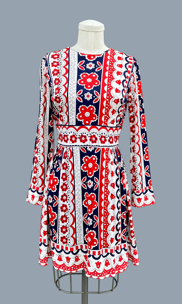 SHAWN JRS. PETITE Vintage 60s Mini Dress • Small