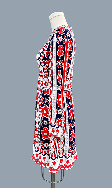 SHAWN JRS. PETITE Vintage 60s Mini Dress • Small