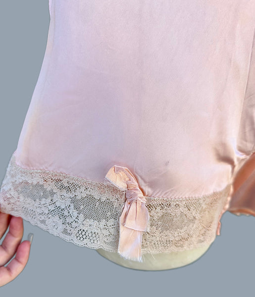 VINTAGE 40's BLOOMERS • 28"