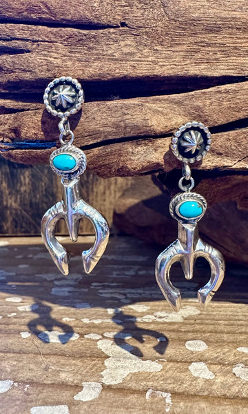 GARY SHORTY HORSESHOE Kingman Turquoise & Sterling Silver Stud Earrings