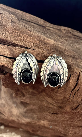 ALICE MC SHIRLEY Navajo Sterling Silver & Onyx Leaf Stud Earrings