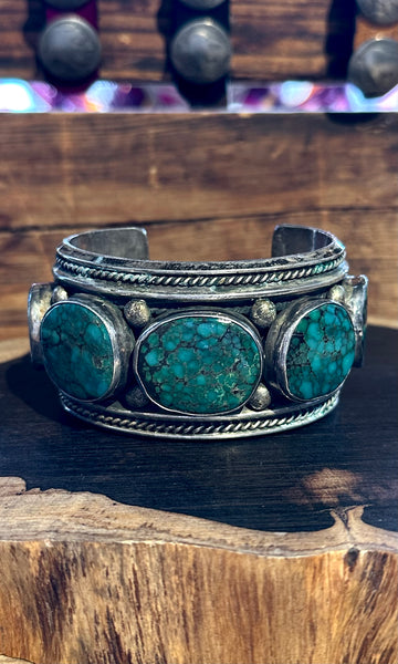 TURQUOISE TIDES Vintage Turquoise and Sterling Silver Cuff • 192g