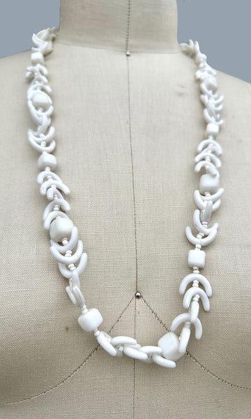 MIRIAM HASKELL Necklace Vintage 70s/80s Jewelry White Resin Beads