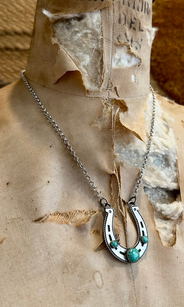 NAVAJO Silver & Triple Turquoise Horseshoe Necklace