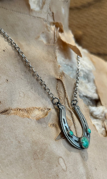 NAVAJO Silver & Triple Turquoise Horseshoe Necklace