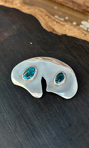 DREAMING SILVER Sterling Silver and Turquoise Brooch Pin