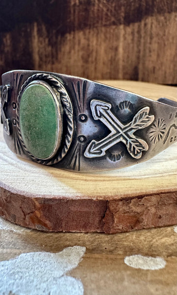 FRED HARVEY ERA Navajo Friendship Arrow Cuff