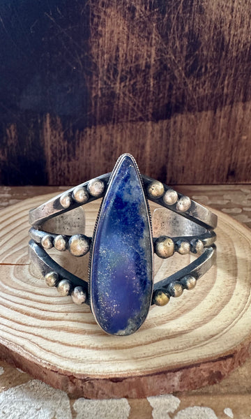 SANDCAST TEARDROP LAPIS LAZULI Cuff 82g