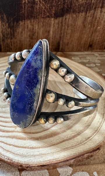 SANDCAST TEARDROP LAPIS LAZULI Cuff 82g