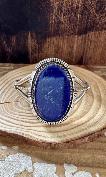 LOVELY LAPIS LAZULI Cuff 52g