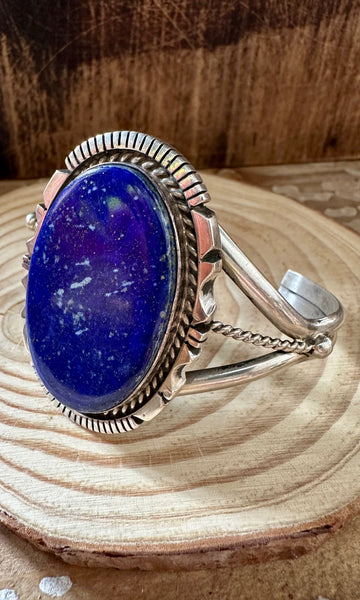 LOVELY LAPIS LAZULI Cuff 52g