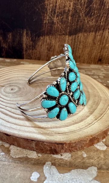 JULIANA WILLIAM TURQUOISE Flower Cluster Cuff 32g