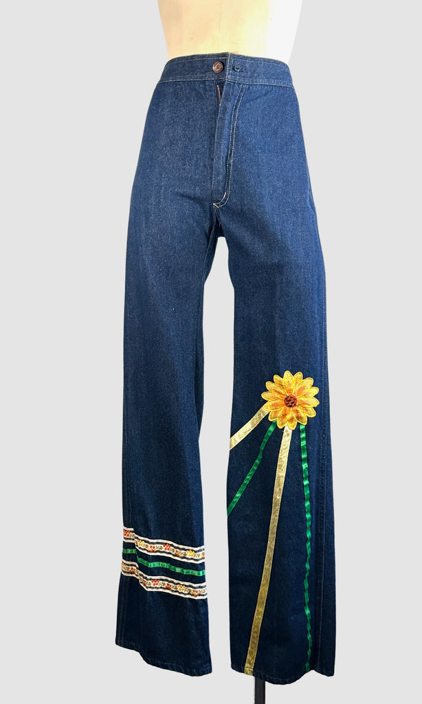 DAISY DOES IT 70s City Girl Jeans with Floral Applique • X Small – Love  Street Vintage