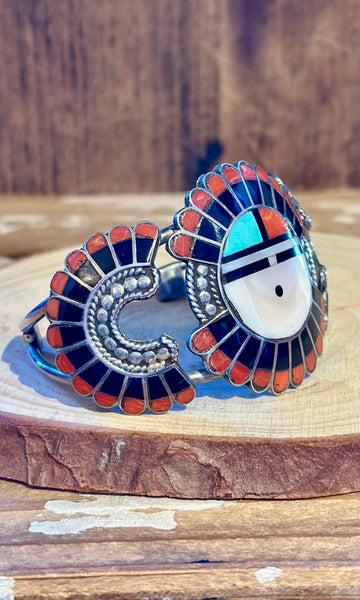 ROGER & LELA CELLICION Vintage Zuni Sun Face Cuff