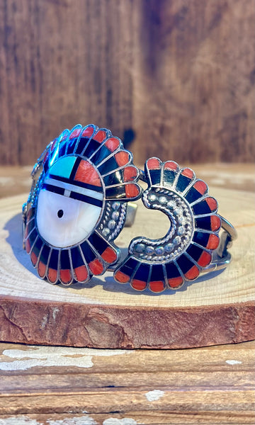 ROGER & LELA CELLICION Vintage Zuni Sun Face Cuff
