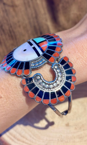 ROGER & LELA CELLICION Vintage Zuni Sun Face Cuff