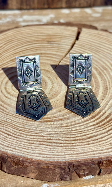 NAVAJO VINTAGE Clip On Sterling Silver Earrings