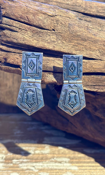 NAVAJO VINTAGE Clip On Sterling Silver Earrings