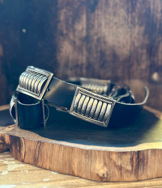 TOM CHARLEY Sterling Silver Scalloped Concho Leather Belt • Sm. to Med.