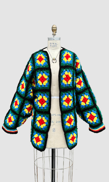 GRANNY SQUARE Vintage 70s Crochet Knit Sweater • Med. to Lg.