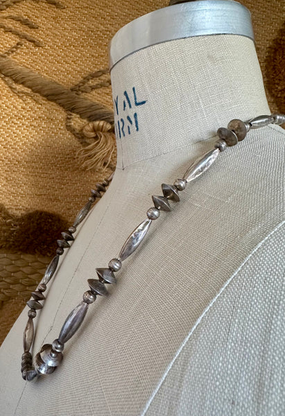 NAVAJO VINTAGE SILVER Necklace