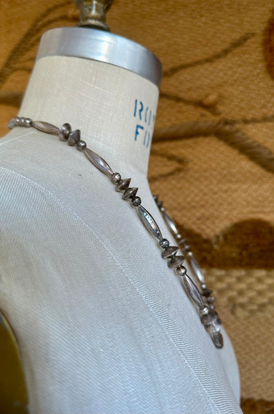 NAVAJO VINTAGE SILVER Necklace