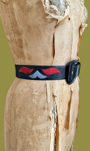 ESCADA LEATHER Vintage Black Belt • Small