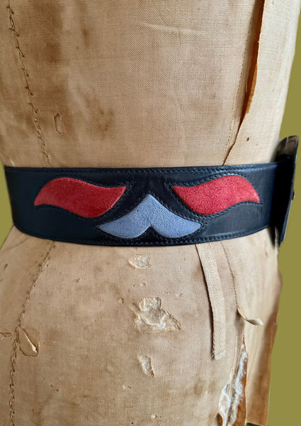 ESCADA LEATHER Vintage Black Belt • Small