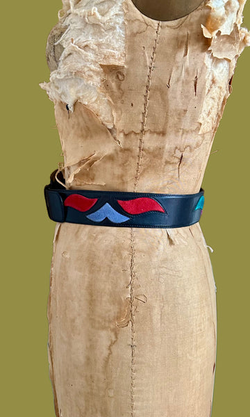 ESCADA LEATHER Vintage Black Belt • Small