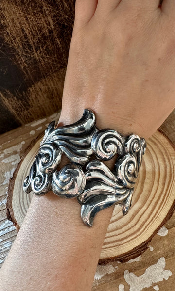 ALFREDO VILLASANA VINTAGE 50s Mexican Taxco Silver Cuff