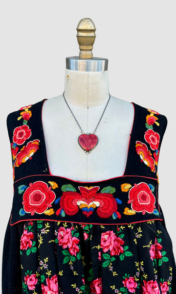 GUNHELD FLØYSTAD NORWEGIAN 1930s Vintage Embroidered Folk Dress • Medium