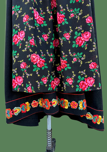 GUNHELD FLØYSTAD NORWEIGIAN 1930s Vintage Embroidered Folk Dress • Large