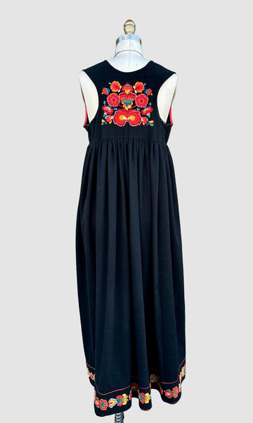 GUNHELD FLØYSTAD NORWEGIAN 1930s Vintage Embroidered Folk Dress • Medium