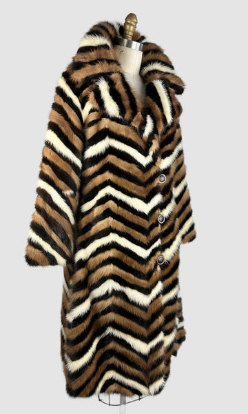 PATTERN PLAY 70s Chevron Pattern Patchwork  Mink Coat • Small