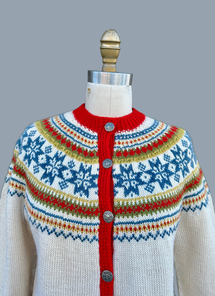 VINTAGE HANDKNITTED NORWEGIAN Wool 60s/70s Cardigan Sweater • Medium