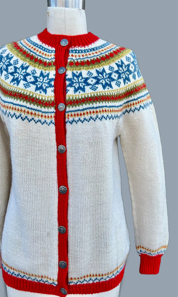 VINTAGE HANDKNITTED NORWEGIAN Wool 60s/70s Cardigan Sweater • Medium