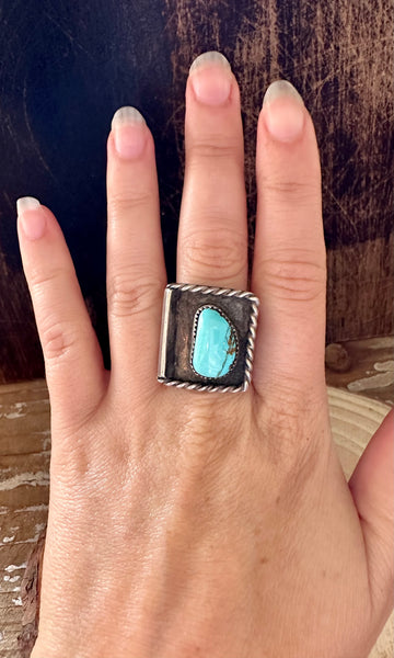 SHADOW BOXING Vintage Silver & Blue Turquoise Shadow Box Ring • Size 9