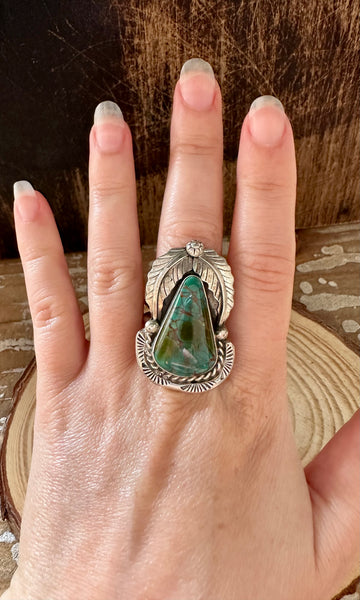 FEATHERED FRIEND Betta Lee Sterling Silver & Turquoise Statement Ring • Size 9.5