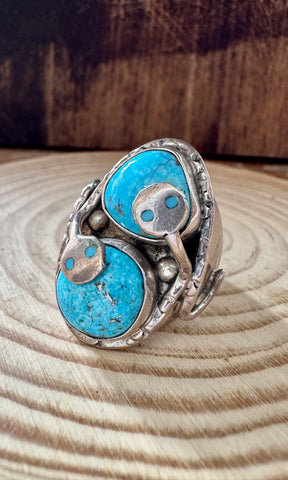 SLITHER ON Zuni Silver and Turquoise Ring • Size 11