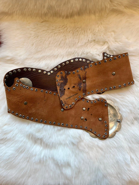 MOROCCAN BELT Scalloped Thick Brown Leather Belt, Silver-Toned Metal Hammered Disks