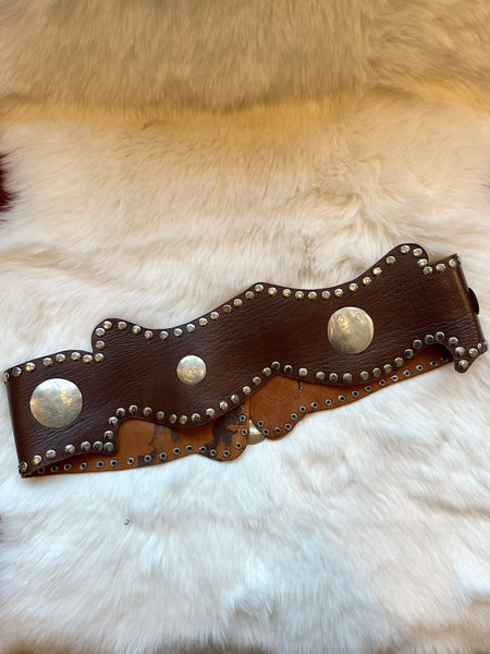 MOROCCAN BELT Scalloped Thick Brown Leather Belt, Silver-Toned Metal Hammered Disks