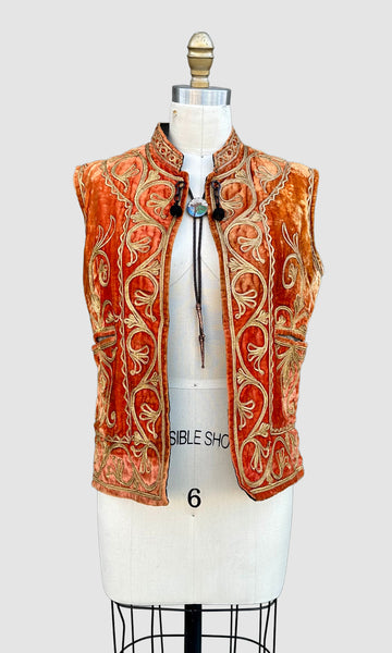 VINTAGE AFGHAN Embroidered 40s/50s Vest • Medium
