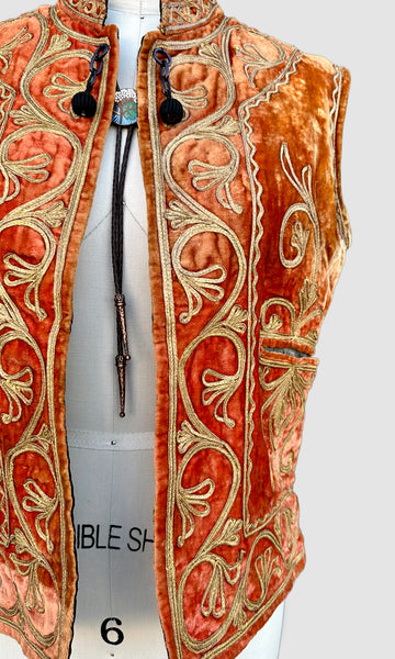 VINTAGE AFGHAN Embroidered 40s/50s Vest • Medium