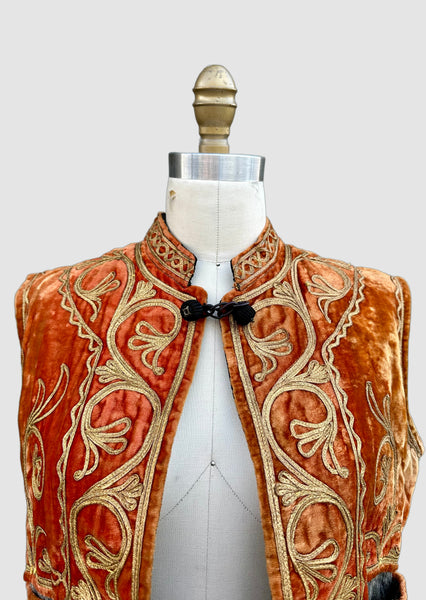 VINTAGE AFGHAN Embroidered 40s/50s Vest • Medium