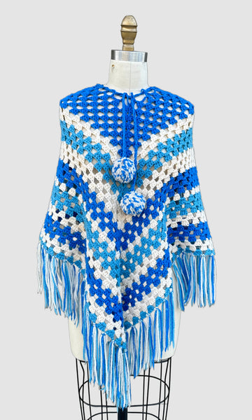 ARTIC KNIT PONCHO Vintage 70s Crochet • Sm. to Med.