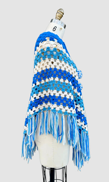 ARTIC KNIT PONCHO Vintage 70s Crochet • Sm. to Med.