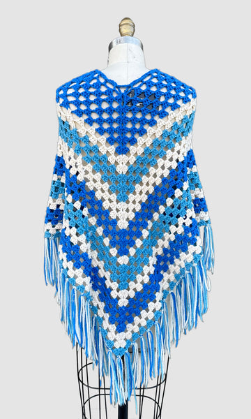 ARTIC KNIT PONCHO Vintage 70s Crochet • Sm. to Med.