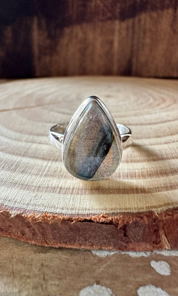 SPACED OUT TEARDROP LABRADORITE Sterling Silver Ring • Size 8