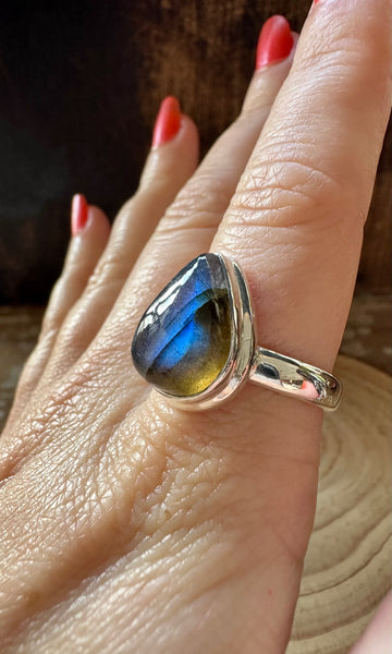 SPACED OUT TEARDROP LABRADORITE Sterling Silver Ring • Size 8